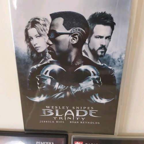 DVD movies action and adventure like new with Greek subtitles, 3 pcs