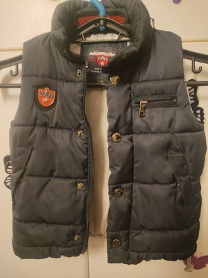 Sleeveless vest with hood for 3-year-old, new, black