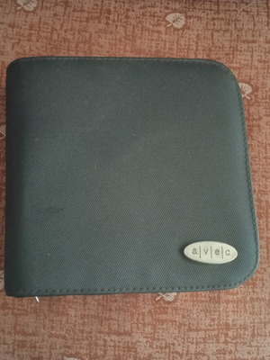 Avec CD/DVD case with 36 slots