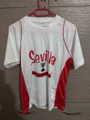 Tshirt Sevilla μεταχειρισμένο, μέγεθος Small