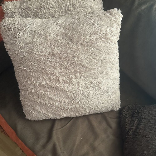 Decorative pillows set of 4, 47×47 cm, like new, beige and dark brown