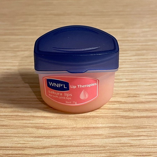 Lip balm set new with 8 different fruit flavors