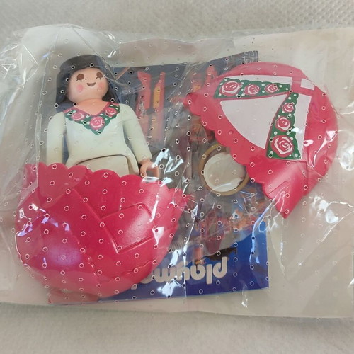 Playmobil Princess figure with red dress new