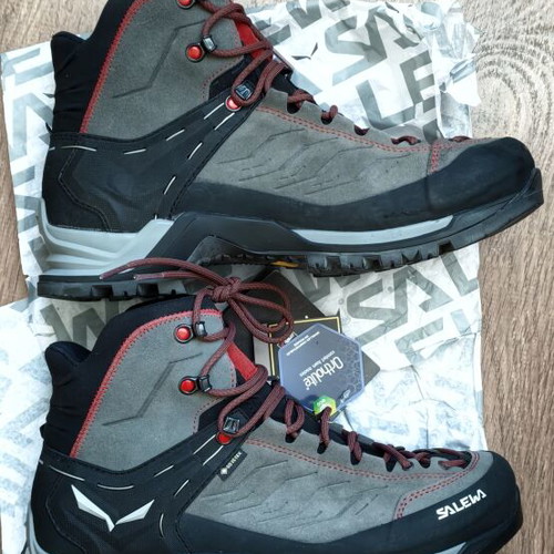 Salewa MTN Trainer Mid GTX men's trekking shoes size 43