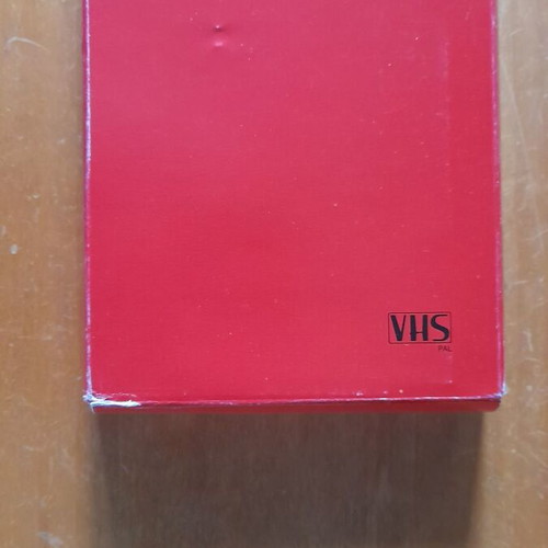 Marlboro collectible VHS like new with 6 cards 1999