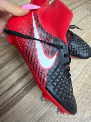 Nike Magista Onda II DF FG football boots like new, size 42