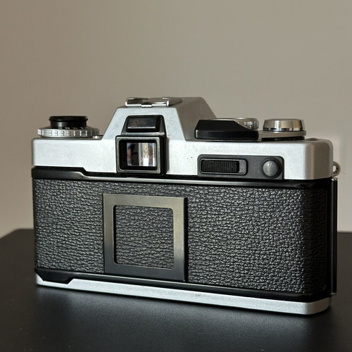 Yashica FRii camera with DSB 50mm f/1.9 lens like new