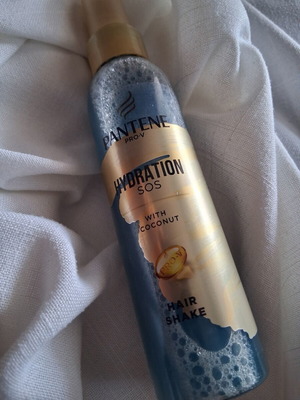 Pantene Hydration SOS Leave In Spray slightly used