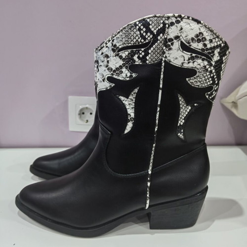 Cowboy boots size 41 new, black and white