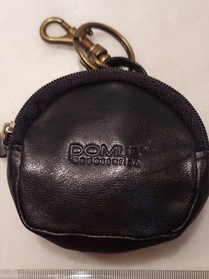Domus Accessories leather key wallet like new, black