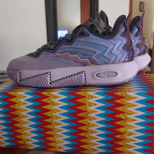 Anta Kyrie Athletic Shoes new, size 42.5, blue and purple