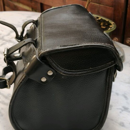 Brooks leather bicycle bag like new