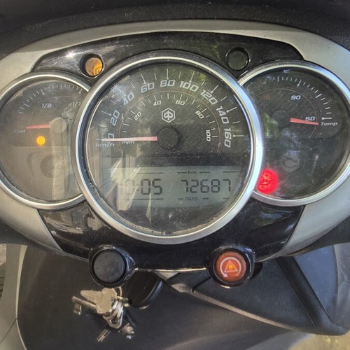 Piaggio Beverly 350 SportTouring scooter 2016