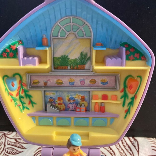 Bluebird Polly Pocket complete, like new