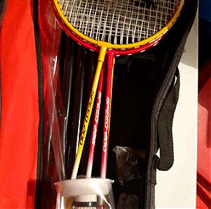 Ρακέτες   του Badminton σε θήκη σετ