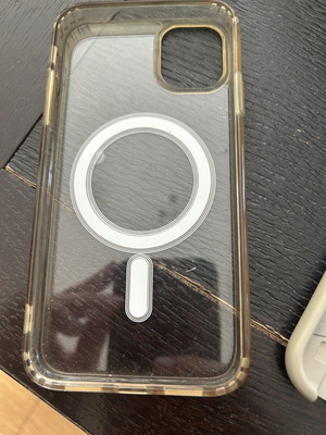 iPhone 11 MagSafe clear case