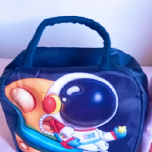 Children's insulated lunch bags with unicorn and astronaut designs, new