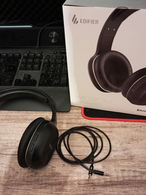 Edifier W800BT headphones like new, hybrid connection