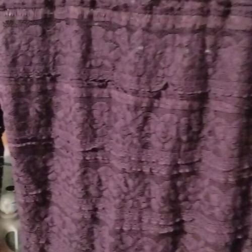 Bordeaux lace long-sleeve top like new, size L