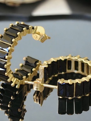 Earrings with black baguette-cut stones new, 925 silver gold plated