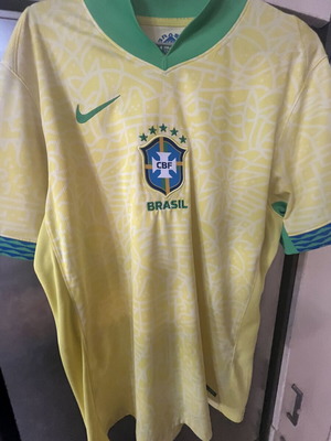 Футболна фланелка Brazil Copa America 2024 като нова, размер L