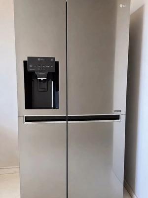 LG Smart double-door fridge with Wi-Fi and water filter