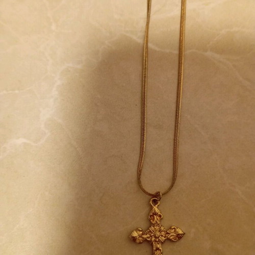 Cross aforetos gold color like new