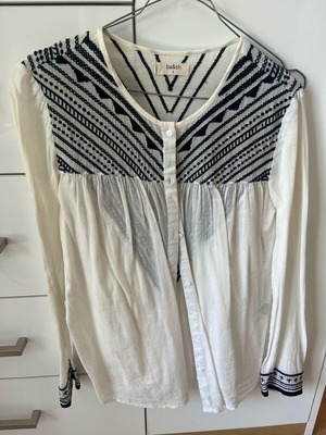 Ba&sh embroidered shirt small like new, black and white