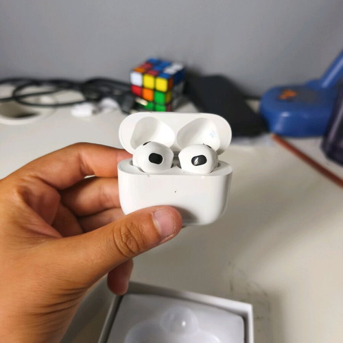 Earphones 3 new with noise cancellation