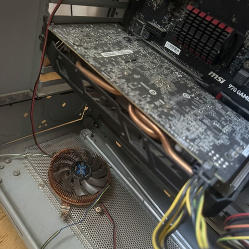 Desktop full workstation with AMD CPU and RAM