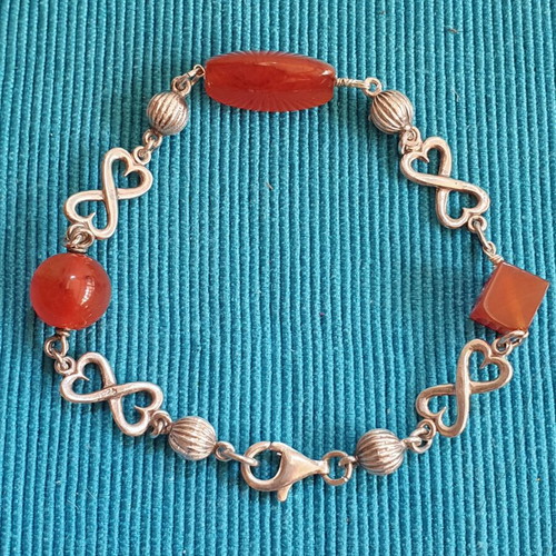 Silver 925 bracelet with carnelian stones used