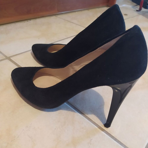 Suede pumps used Antonelos black size 37