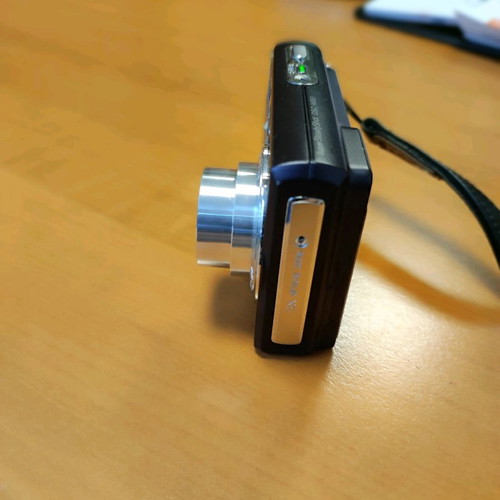 Sony camera new with rechargeable batteries and charger
