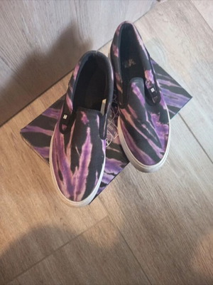 DC Black Sabbath skate shoes, size 42, multicolor