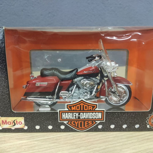 Maisto Harley-Davidson FLHR Road King scale model 1/18