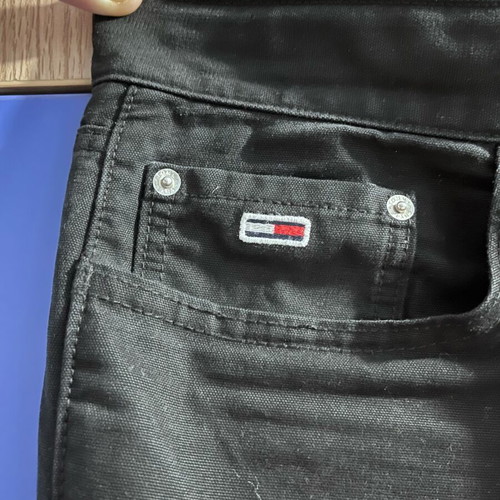 Tommy Hilfiger cargo baggy jean black like new