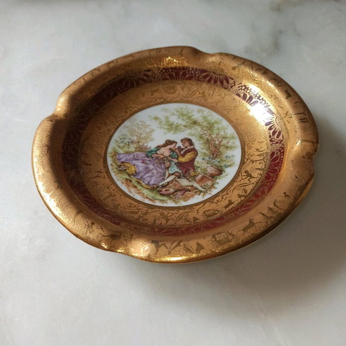Limoges ashtray like new, 24 k d'or, French origin, vintage