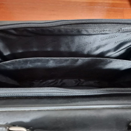 Addison laptop bag like new, black