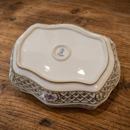 Porcelain Serving Basket Tray 100% Handmade, German Dresden