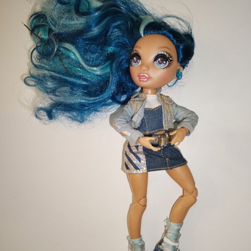 Rainbow High Skyler doll like new