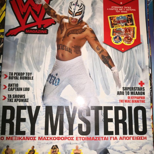 WWE Magazine issue 24 like new