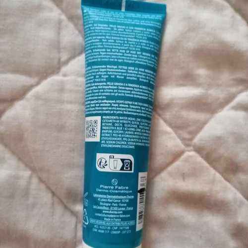 Keracnyl foaming gel by Ducray 100ml like new for oily or acne-prone skin