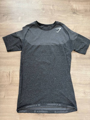 Gymshark Phantom Seamless T-Shirt like new, black, size M