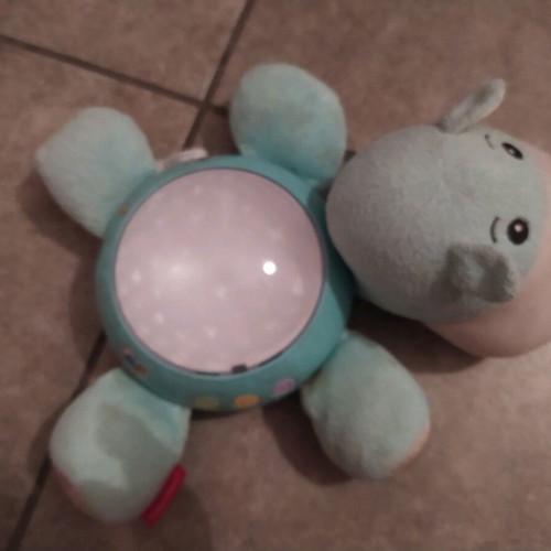 branded night light for babies with its batteries, without malfunction, with nature sounds and music