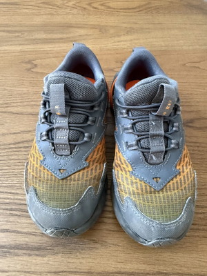 Nike children's sneakers sizes 29.5 to 32