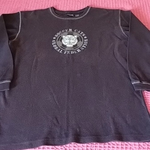 Children's long-sleeve shirt size XL, like new, 100% cotton