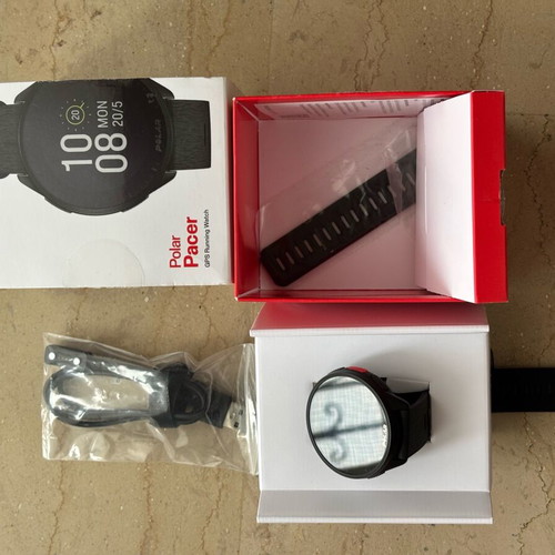 Polar Pacer GPS Running Watch new with charging cable and extra strap