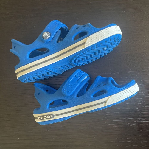 Crocs kids sandals like new, size 24, blue