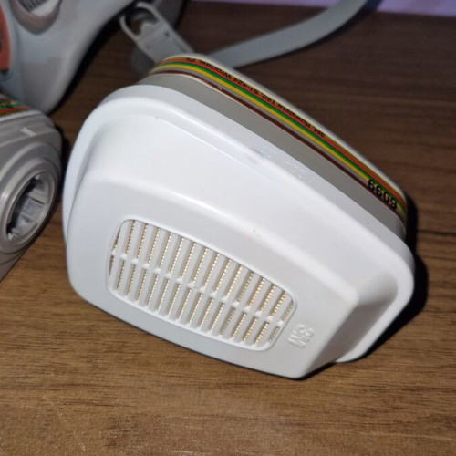 3M Half Face Mask 6099 P3 with Filters New