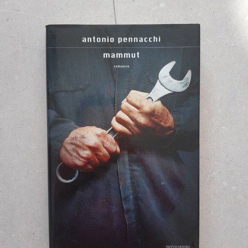 Antonio Pennacchi Mammut book in Italian